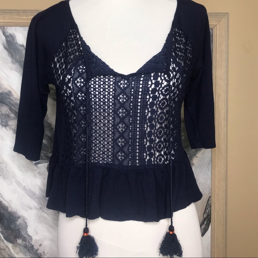 JOLT top navy blue. Size Medium